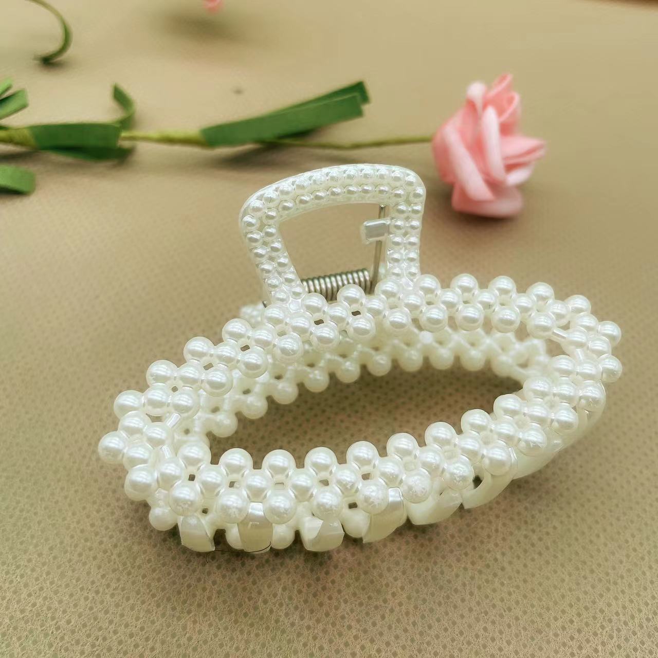 새로운 3 열 진주 타원형