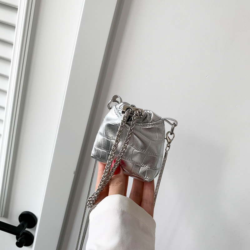 Mini Lipstick Chain Bar Bucket 2023 Fashion Shiny Stone Pattern Cross Versatile Single Shoulder Women's Bag_voghion.com