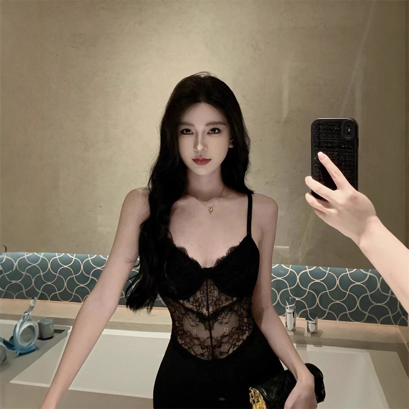 Black Lace Splicing Slit Sexy Hip-Hugging Waist-Cinching Elegant Evening Dress with Breast Pads Suspender Skirt Dress for Women Black Lace Splicing Slit Sexy Hip-Hugging Waist-Cinching Elegant Evening Dress with Breast Pads Suspender Skirt Dress for Women