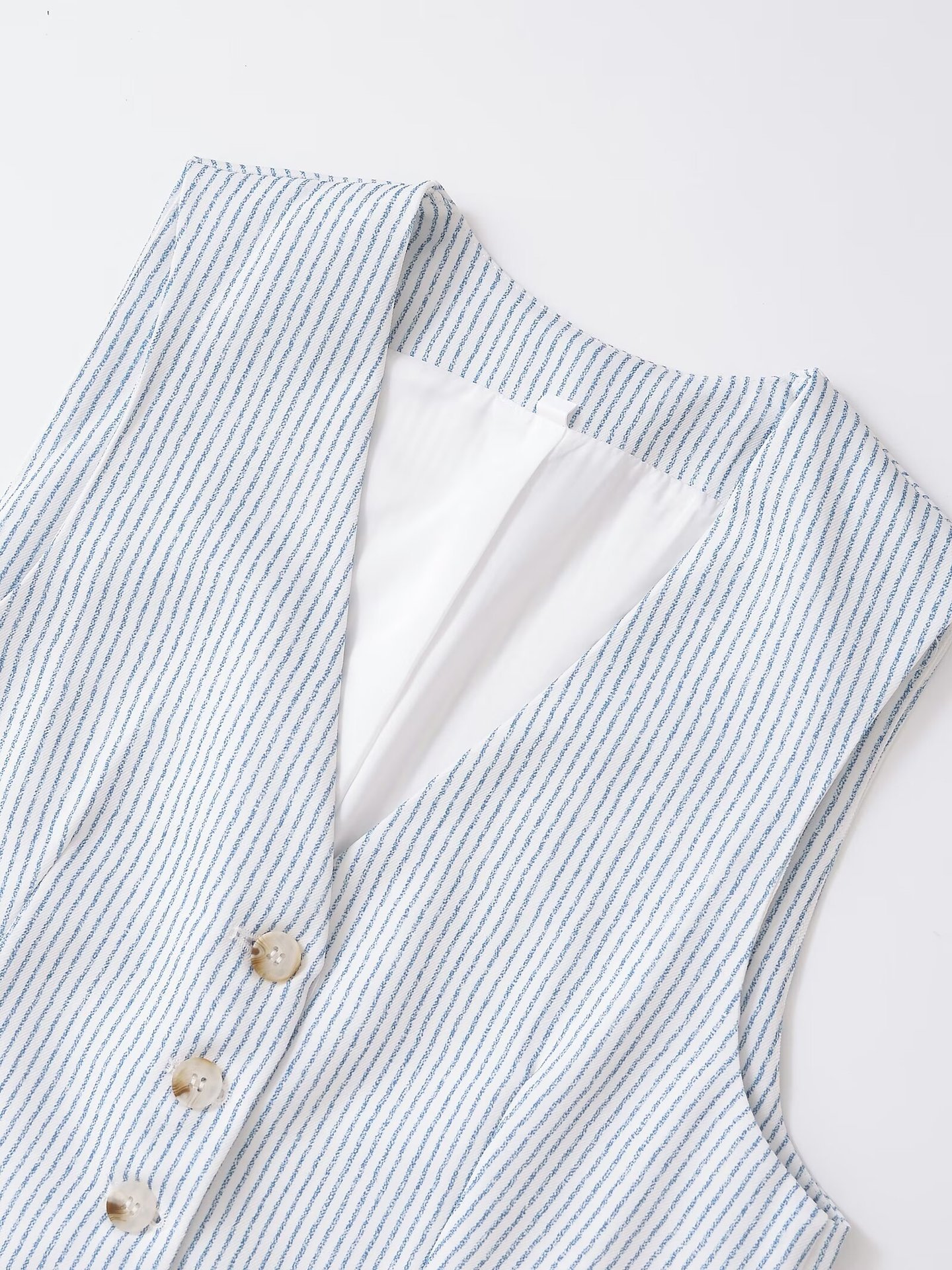 Women's clothing 2024 autumn/winter new fashion striped sleeveless vest shorts set_voghion.com