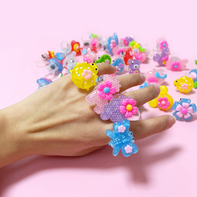 子供用発光アクリルリングライトかわいいキャンディー子供用ホット販売露店発光おもちゃ卸売露店商品|undefined