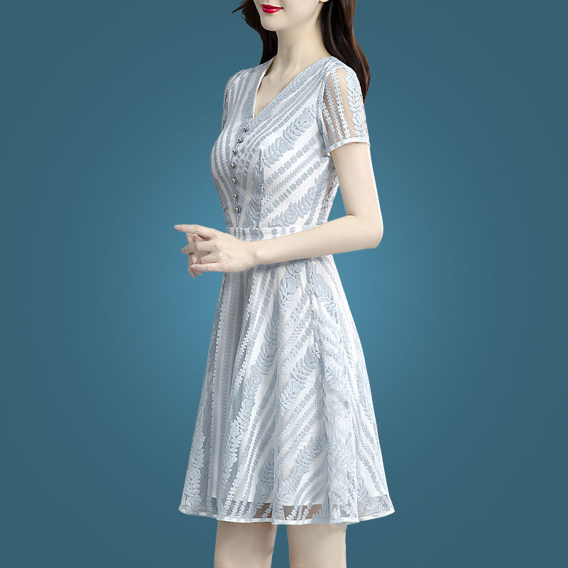中年妈妈夏装连衣裙2024年新款夏季女装中长款气质刺绣蕾丝裙