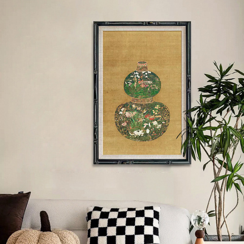 French Vintage Chinese Style Porcelain Vase with Gourd Blossoms: Entryway Decor for Modern Chinese Traditional Living Room, Study, and Hall Wall