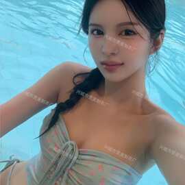 新款韩版ins碎花抹胸抽绳小胸欲性感挂脖分体泳衣女度假bikini