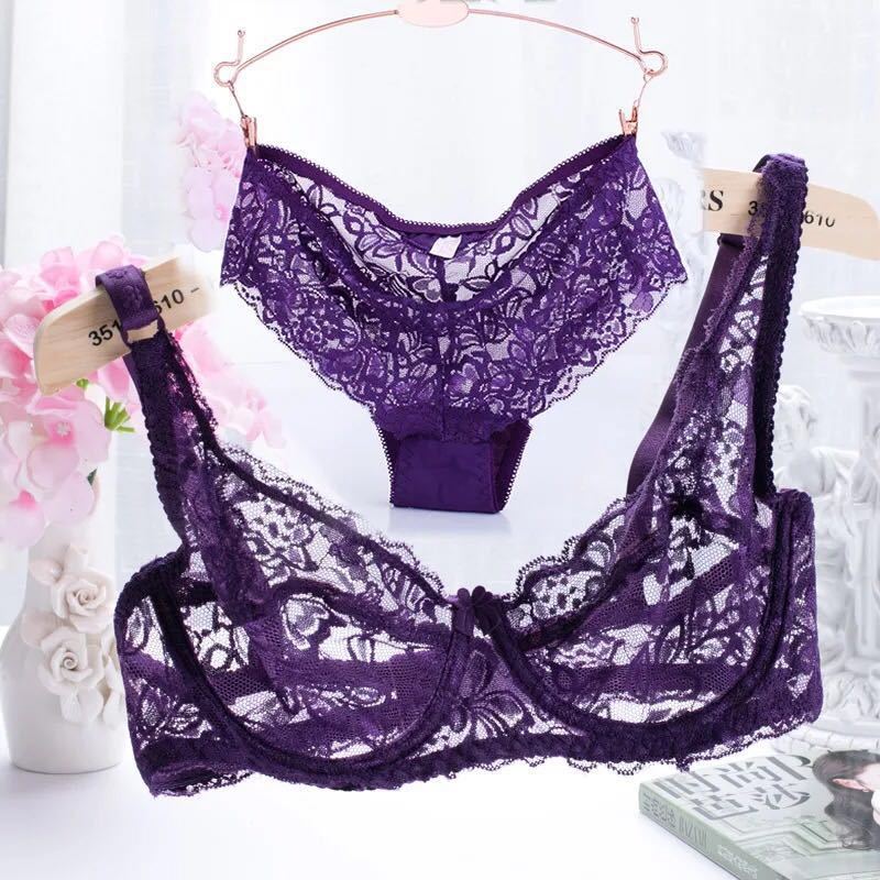 Un ensemble de lingerie sexy avec une fine dentelle transparente, agréable à porter et à dormir._voghion.com