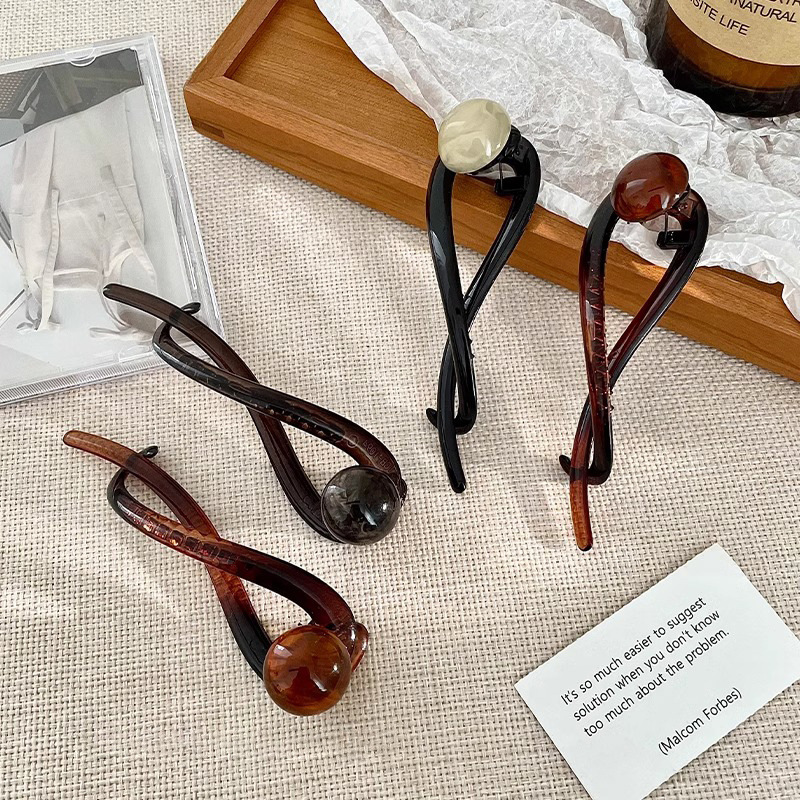 Temperamento simple rana hebilla torsión clip de cabello de perlas de alto nivel clip de cabello de cabeza detrás clip de cabello tocado