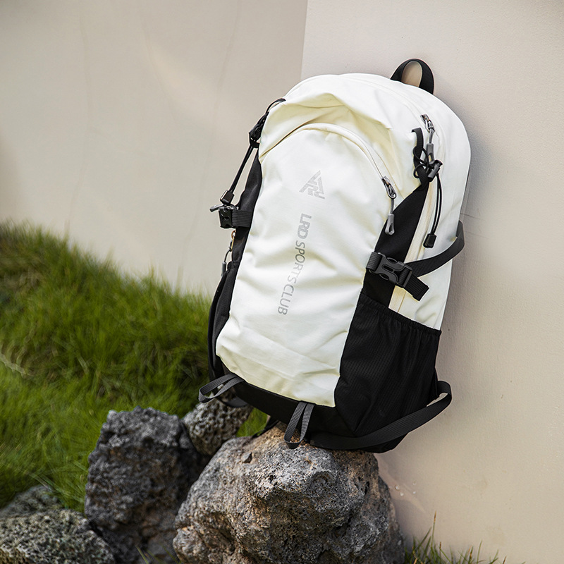 2025 nueva bolsa de viaje de doble hombro para mujer mochila ligera de gran capacidad bolsa de montañismo multifuncional para caminar por la montaña