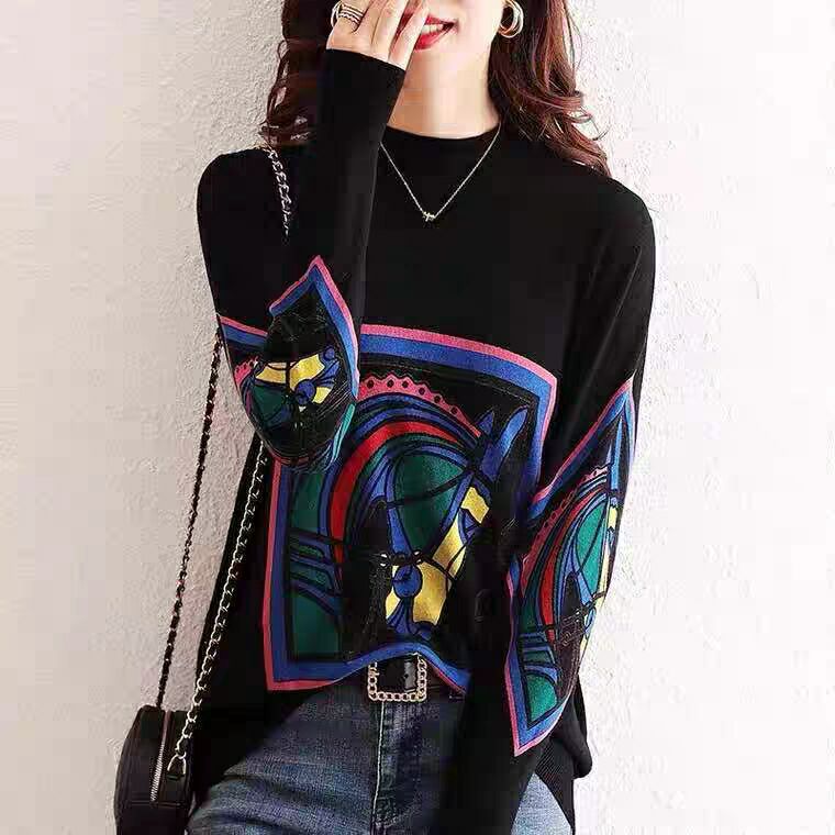 Knitted autumn black sweater
