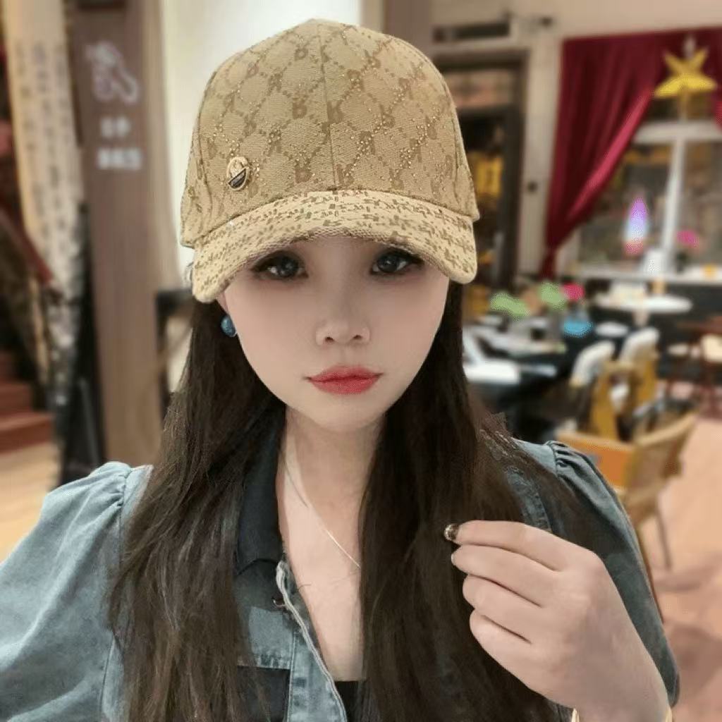 카키색 옷감