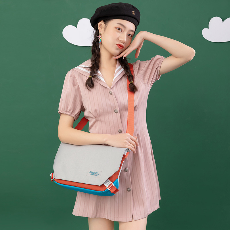 帆布包女夏设计感小众邮差包2022新款出走休闲百搭ins单肩斜挎包