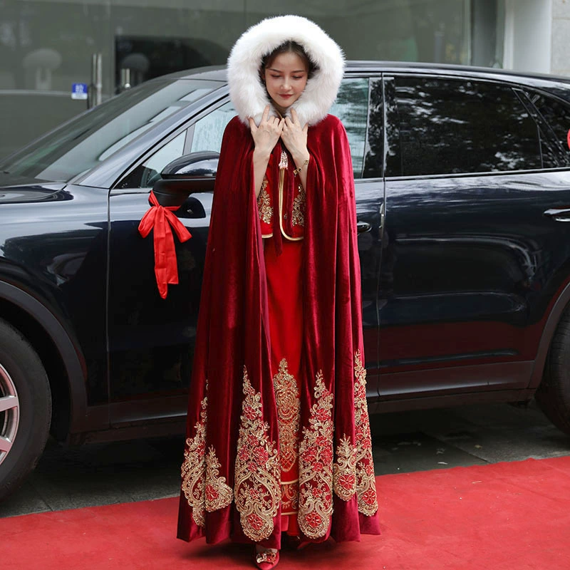 Ханфу, красноеTrenchcoat?