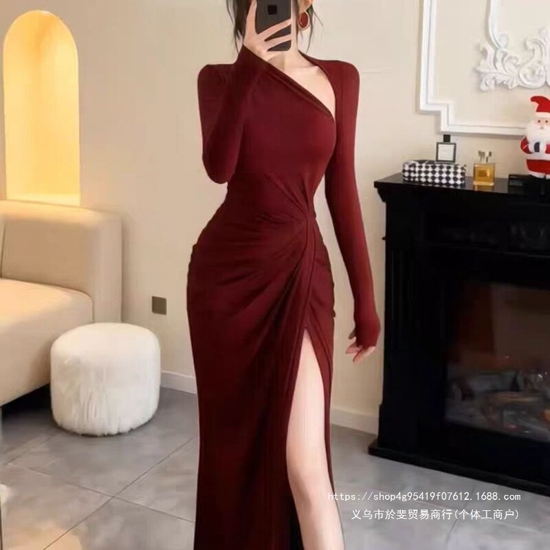 High-end, light-luxury, sophisticated evening dress for hostesses, with a slanted neckline and long sleeves, for women High-end, light-luxury, sophisticated evening dress for hostesses, with a slanted neckline and long sleeves, for women