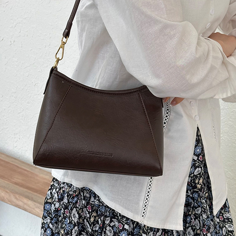 Cross-Border Wholesale French Vintage Underarm Bag For Women 2026 New Retro Commuter Baguette Bag Elegant Shoulder Handbag - Thumbnail 4