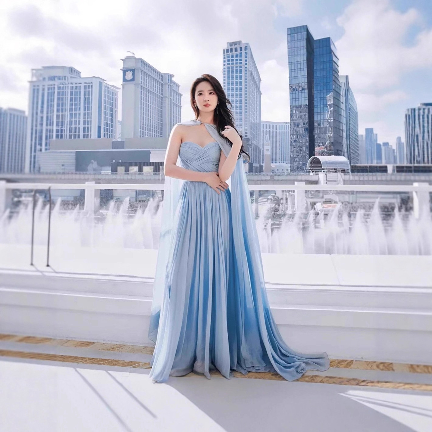 Cross-border Foreign Trade European and American Dance Dress Wedding Dress Goddess Shawl Banquet Performance Toasting Dress Bride Evening Dress Adult