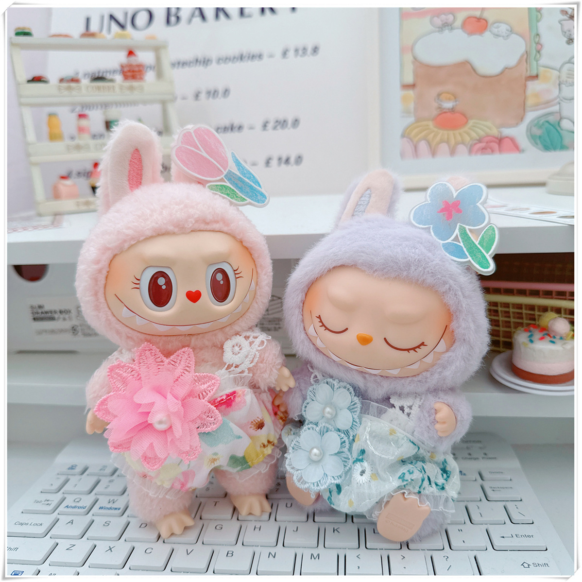 17cm拉布布一二代labubu娃衣ulu猪娃三岁米奇家族甜美花朵连体衣