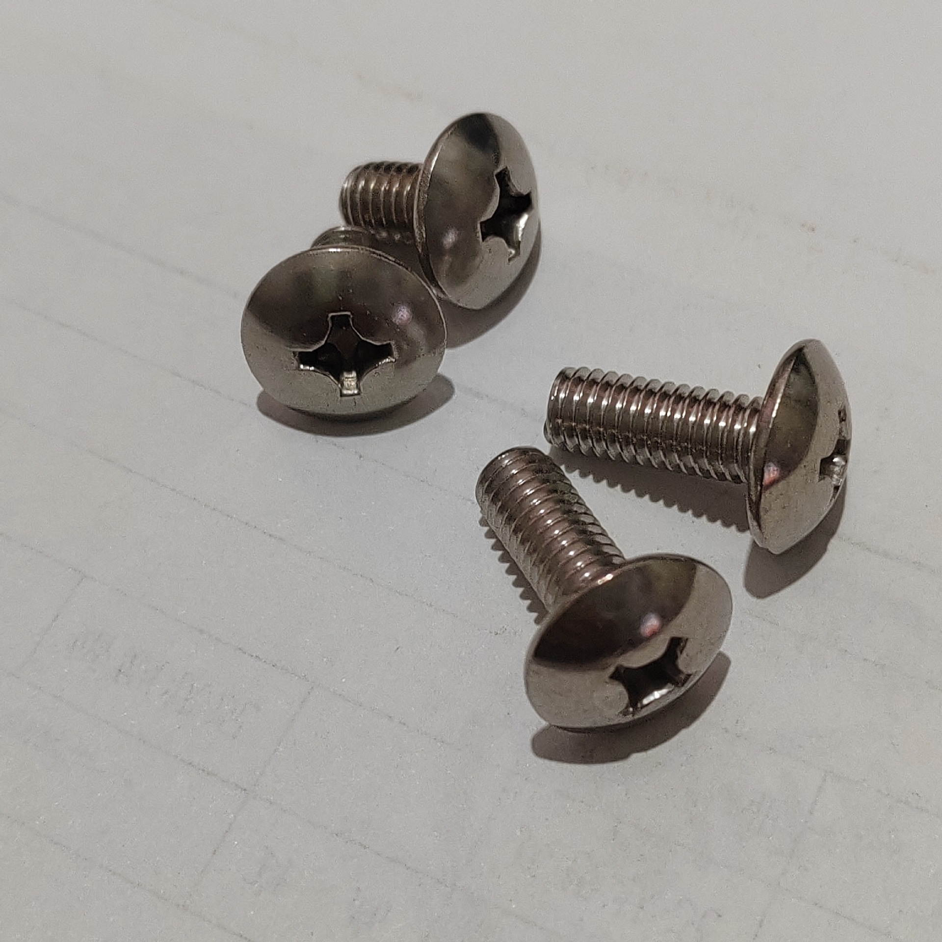 现货批发M3--M8不锈钢大扁头螺丝  大扁头机丝螺钉