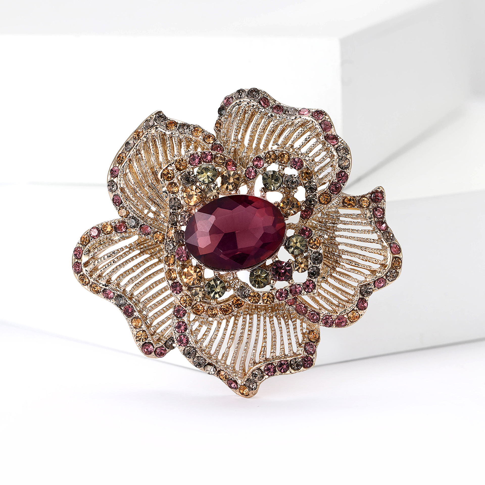 37g Weight Rhinestones Inlay Material Brooches Classification Business, Cocktail Party Occasion Alloy Material Flower Pattern All Seasons Season Women's Gender Retro Style Retro Pin Flower Alloy Rhinestones Women's Brooches 3