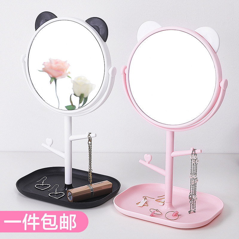 大学寮に住む女子大生、家庭用品、日用品、小物、デパート|undefined