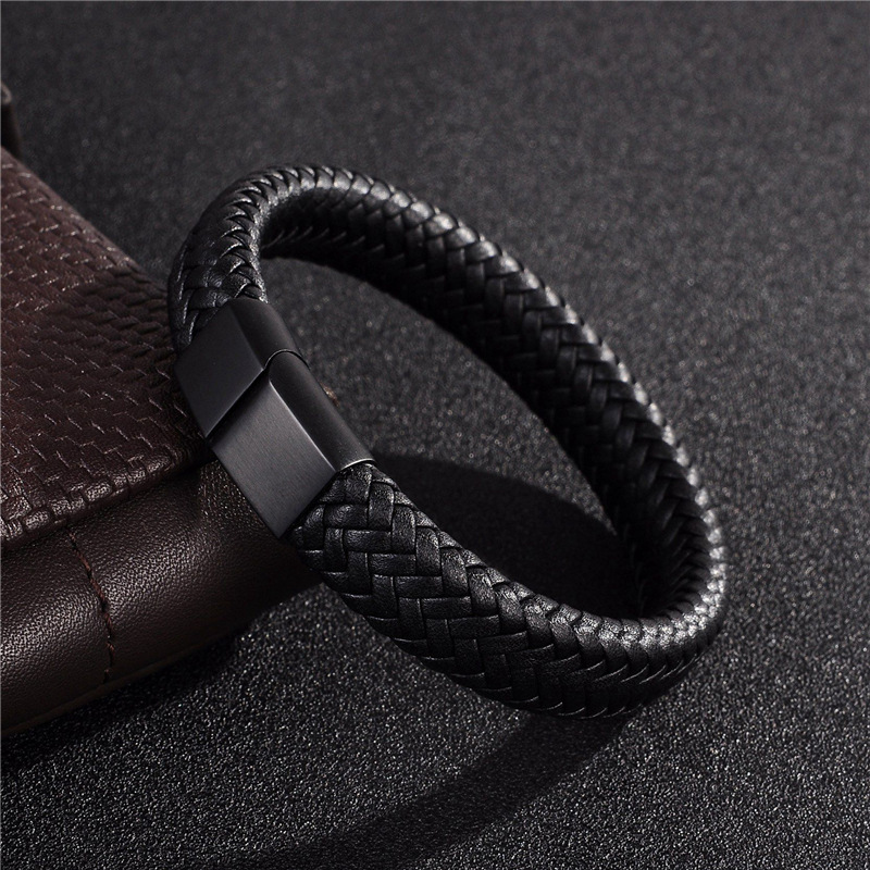 Pulseira masculina de couro personalizada, estilo retrô simples, com fecho magnético, em modelos europeu e americano. Pulseira de malha de corda trançada feita à mão._voghion.com