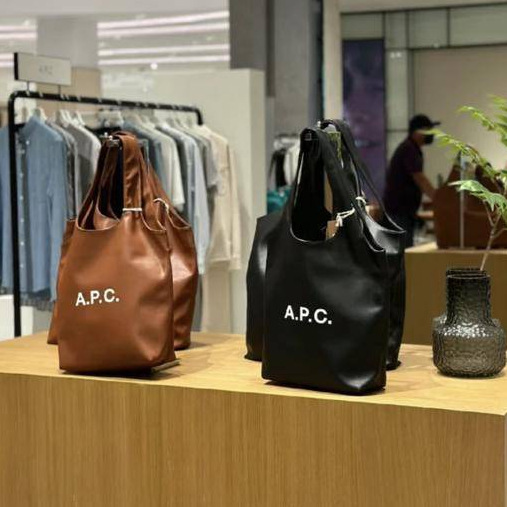 Korean Apc Women's Logo Printed Leather Tote Bag Large Capacity Commuter Bag Shoulder Computer Bag Handbag