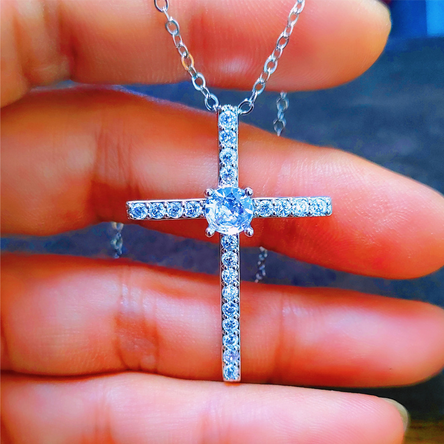 Simple Style Cross Copper Plating Inlay Zircon Pendant Necklace display picture 2