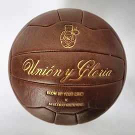 橄榄球;足球;篮球