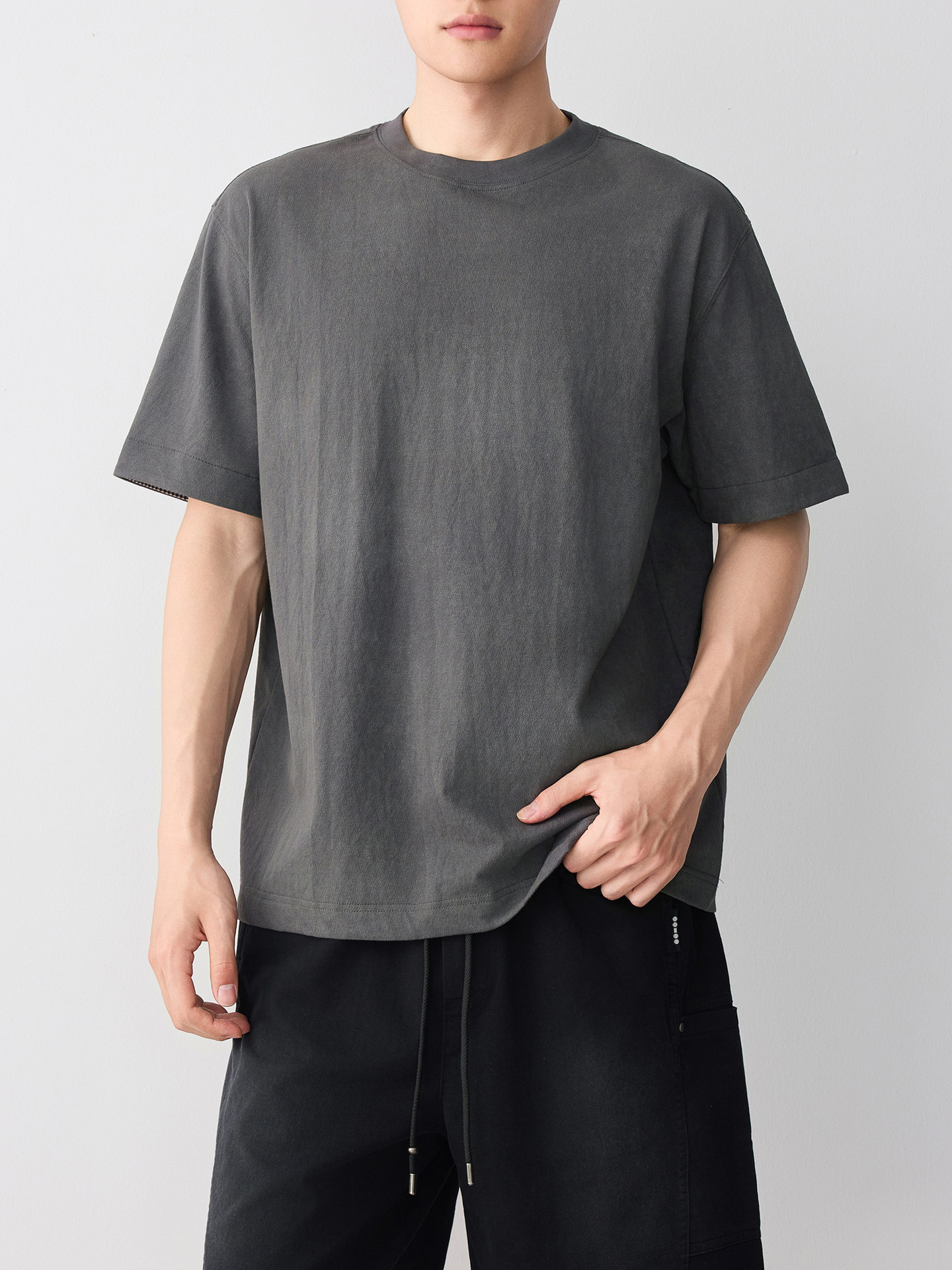 Áo thun nam tay ngắn cổ tròn chất liệu lanh cotton phong cách đường phố — màu cà phê