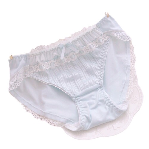 Long-term supply of Japanese fresh multi-color milk silk princess embroidered triangle girl cute women's underwear