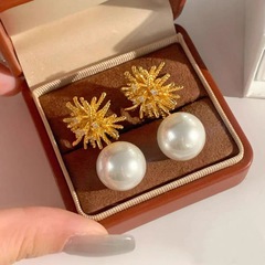 ニッチな軽い高級デザインの花火パールイヤリング、女性用、ファッショナブルで多用途、ハイエンドイヤリング、パーソナライズされたトレンディなイヤリング卸売