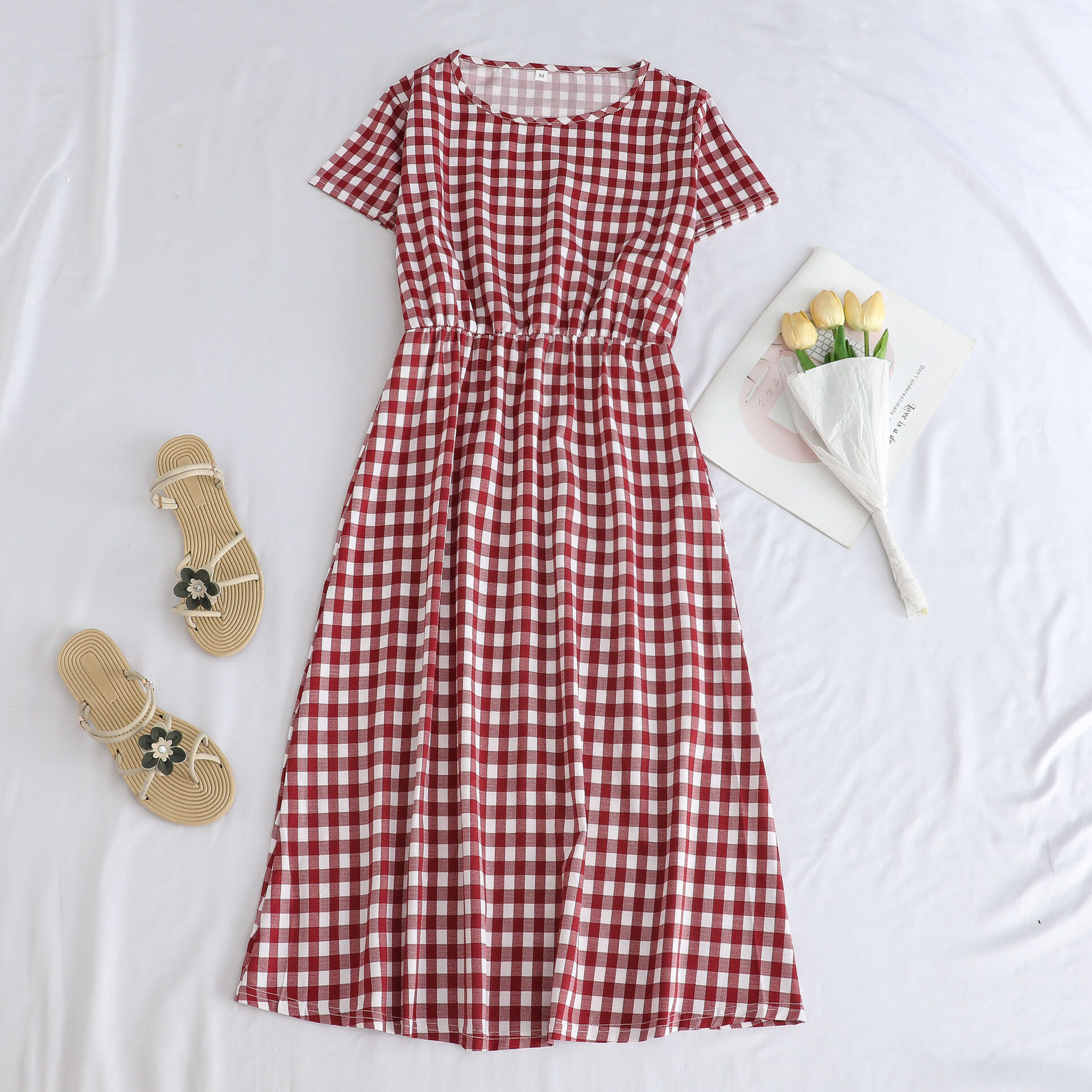 F43 빨간색과 흰색 격자 무늬