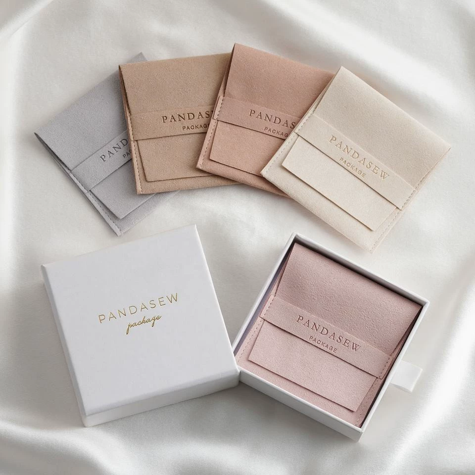 Индивидуальный бархатный мешочек из микрофибры для колец, сережек, ювелирных изделий, с внутренним кармашком для карт, мешочек для ожерелий с нанесением логотипа.