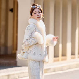 新中式狐狸毛羽绒服女2025冬季新款设计感超好看国风刺绣保暖外套