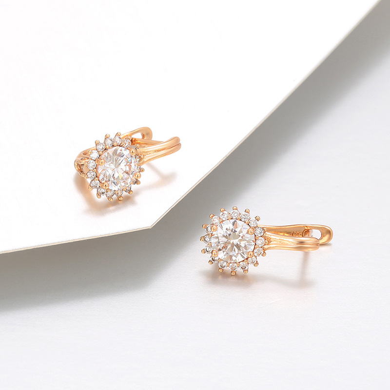 Xuping simple estilo retro flores de sol de aretes rusas aleación de cobre chapado 18k pendientes de aretes al por mayor personalizados