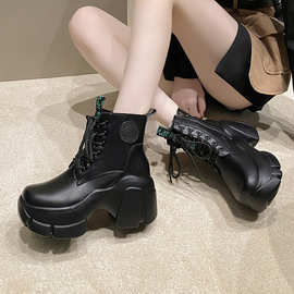 欧洲站中筒靴子女2023秋冬新款高跟厚底漆皮短靴英伦风马丁靴棉靴