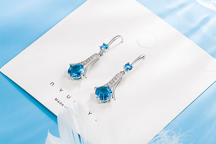 Korean Elegant Diamond Long Blue Crystal Copper Earrings Jewelry display picture 4