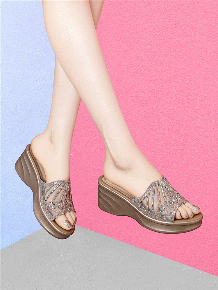 Sandal nữ đế dày 6cm gót nêm mùa hè 2026 phong cách thời trang mẹ — 6073 Da đen, 6073 Vàng chi tiết 10