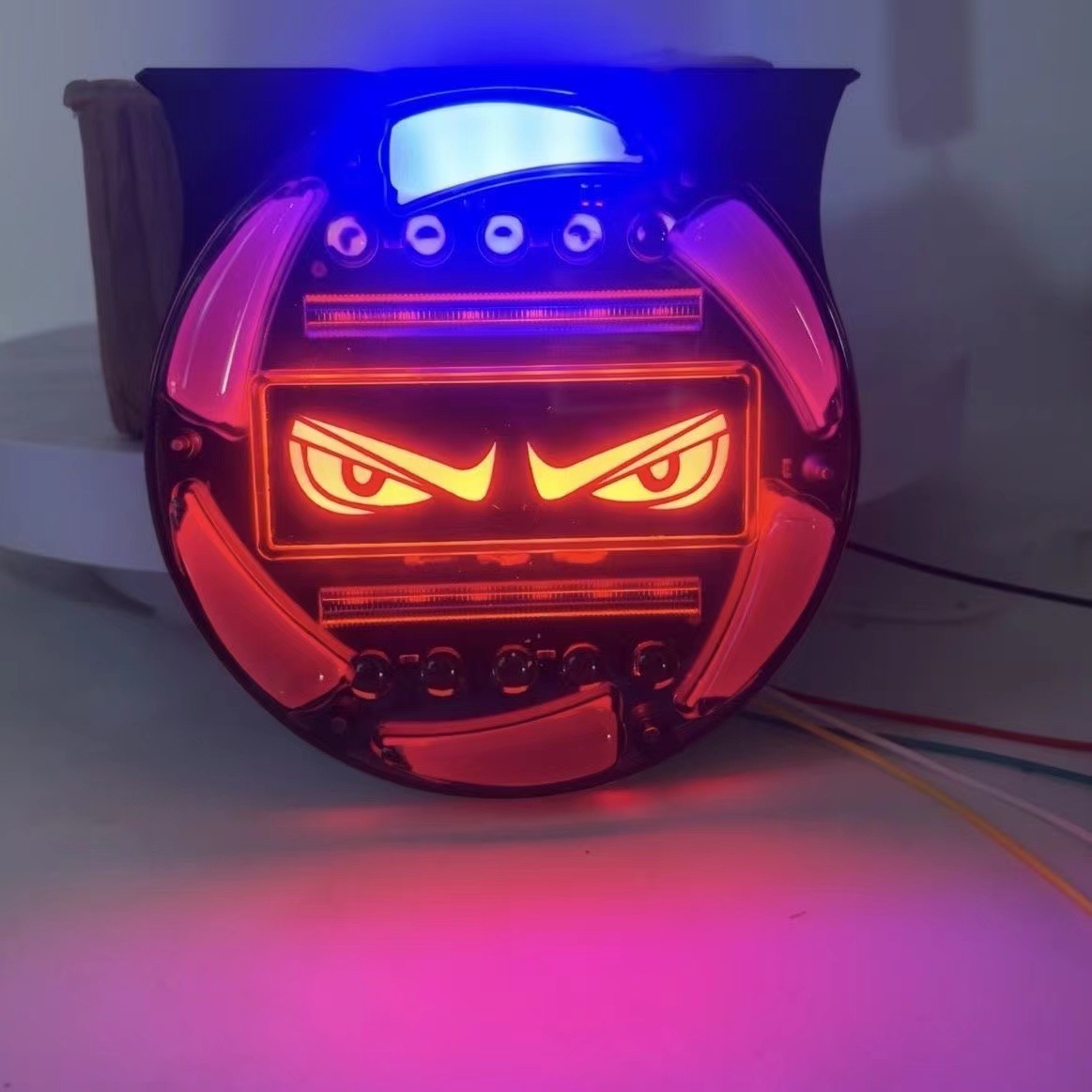 Devil's Eye Truck Fog Light 12V Warning Light Strobe Light Led Driving Brake 24V Anti-Rear Collision Warning