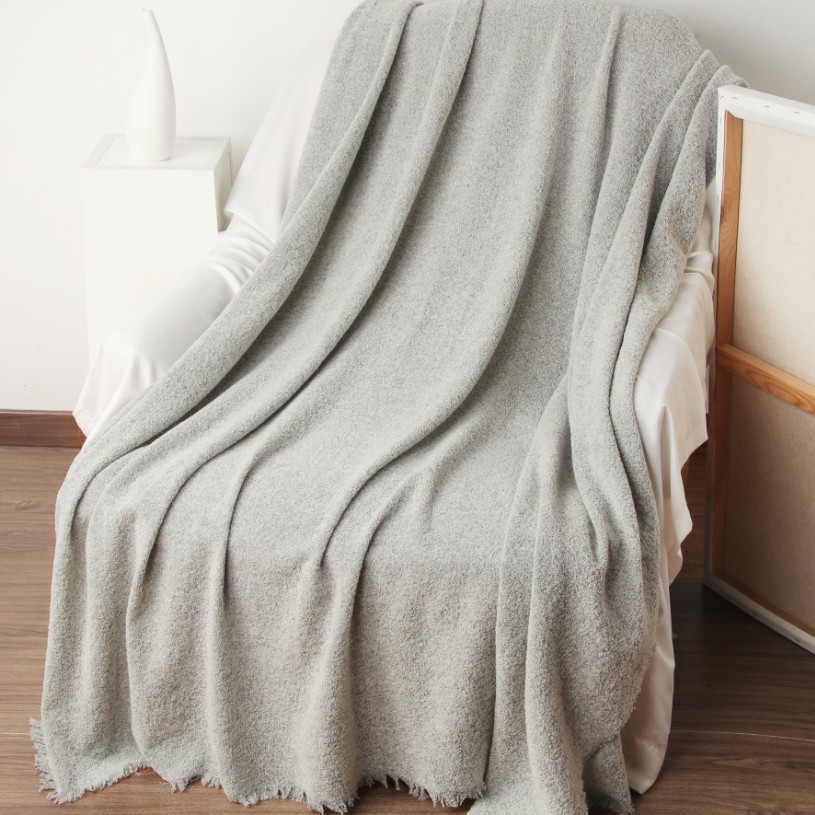 Woolen duvet, cloak, increased thickness