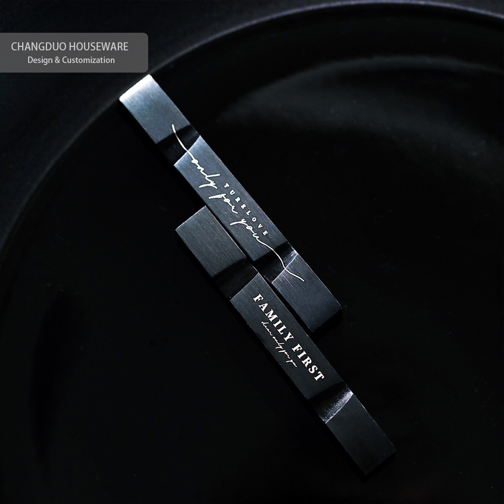 Stainless steel titanium black chopstick rest, chopstick holder, chopstick stand Nordic creative kitchen restaurant hotel home use live streaming