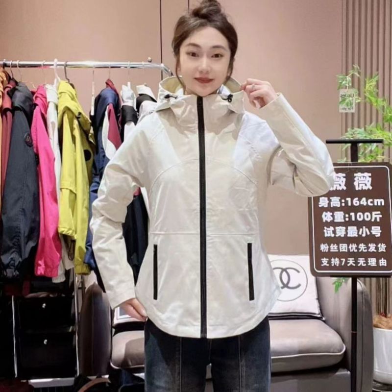 春秋大码欧洲站冲锋衣外套女时尚收腰连帽休闲棒球服高腰风衣|undefined