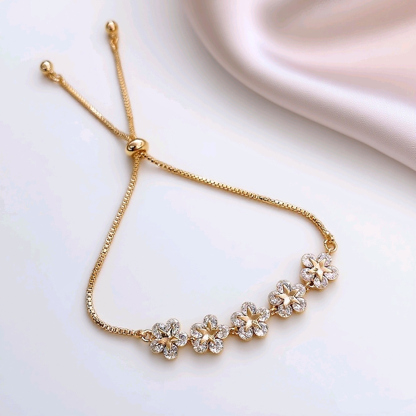 유럽과 미국의 국경 새 팔찌 여성의 간단한 콜드 스타일 여자 친구 센스 팔찌 온라인 유명 인사 팔찌 핀 디자인 팔찌