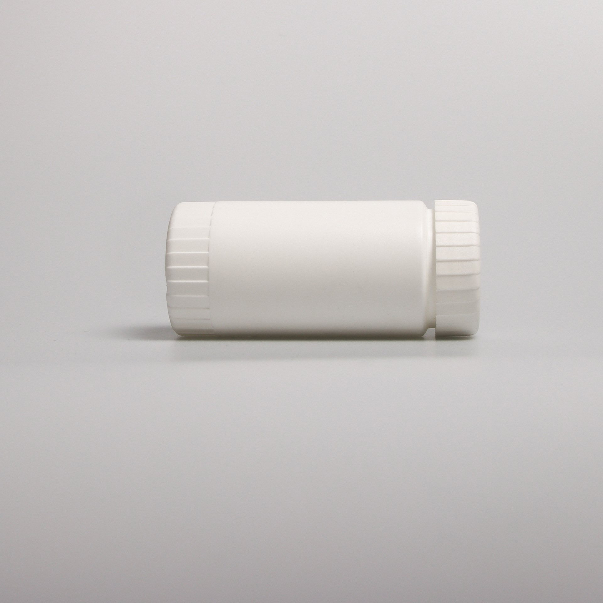 白色塑料药片储存瓶批发 安全环保 适配保健补充剂维生素长期保存