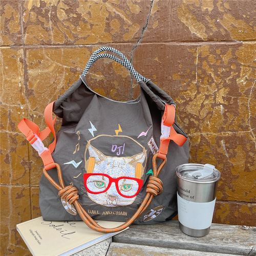 [Medium Size] Bag Women's Spring and Autumn Embroidered Shopping Bag Casual Portable Shoulder Bag Simple Commuting Versatile Large Capacity