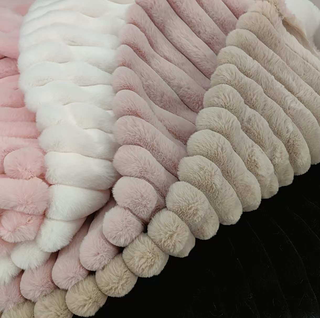 Peleo de conejo, peleo de conejo, tela de peluche, fábrica de ropa, venta directa de suministro spot