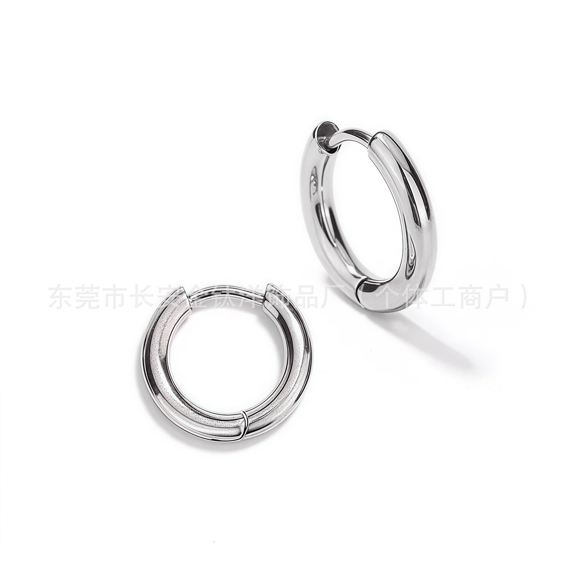 Pointed titanium steel lip stud product view