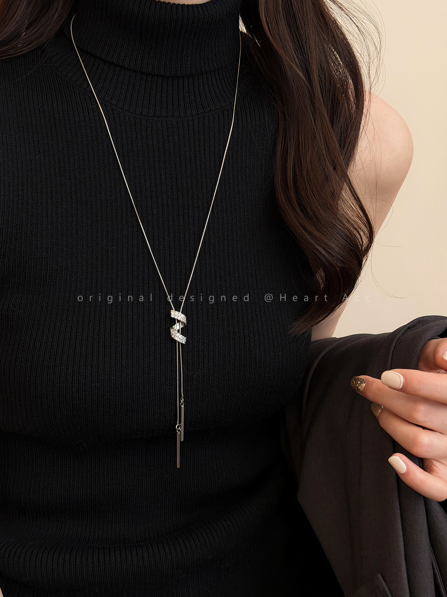 Spiral adjustable necklace, luxury design, long style