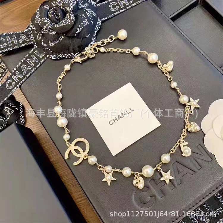 25 新しい Xiaoxiang ネックレス女性の真珠五芒星鎖骨チェーンハイエンドダブル C レターセーターチェーンメーカー卸売|undefined