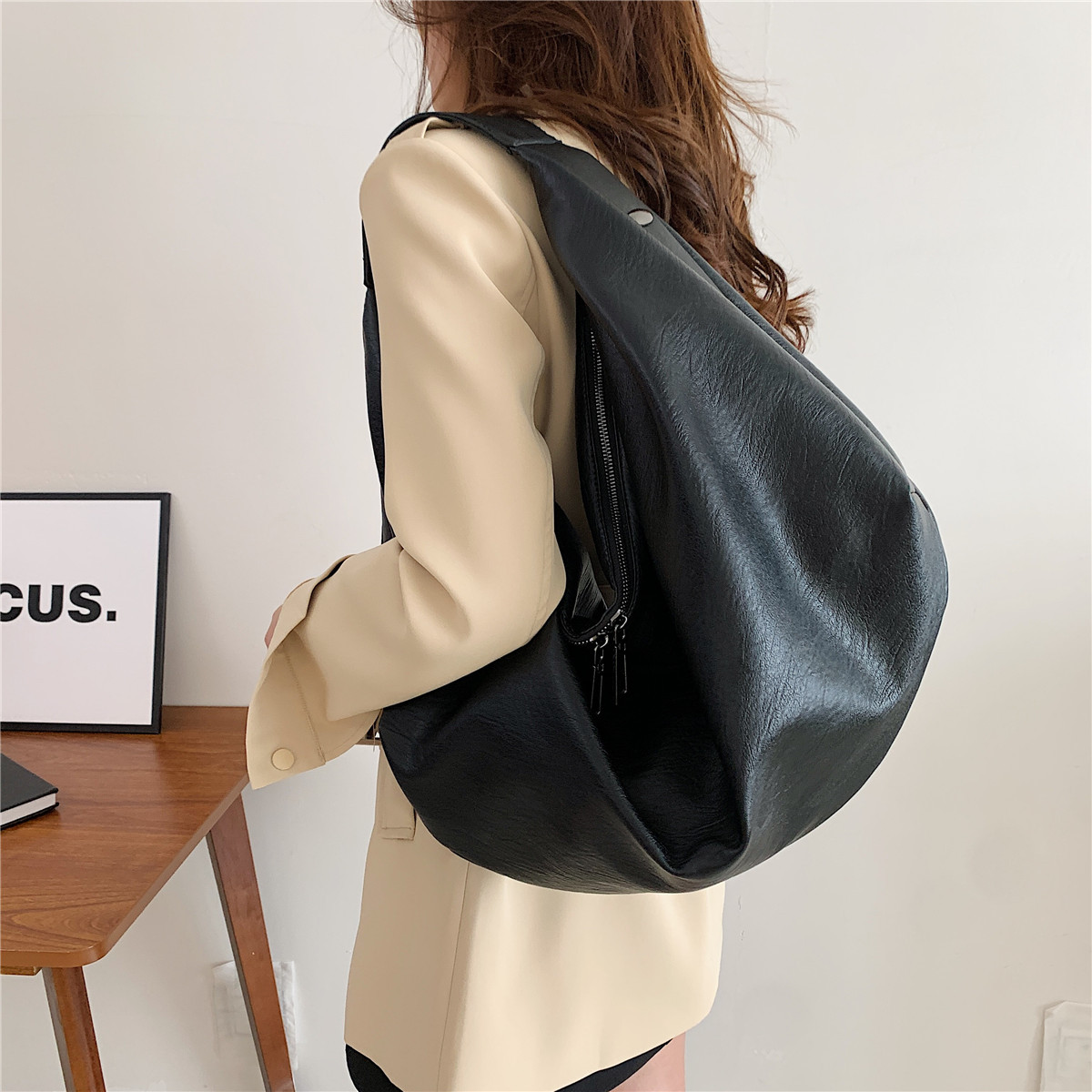 Bolsos de mujer transfronterizos nuevos bolsos de cuero blando insfeng blogueros perezosos bolsos de albóndigas de gran capacidad bolso de viaje bolso tote