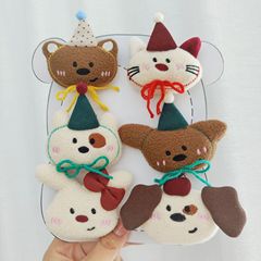 韩系卡通毛绒生日帽蝴蝶结小动物配饰秋冬可爱小狗胸针发饰辅料