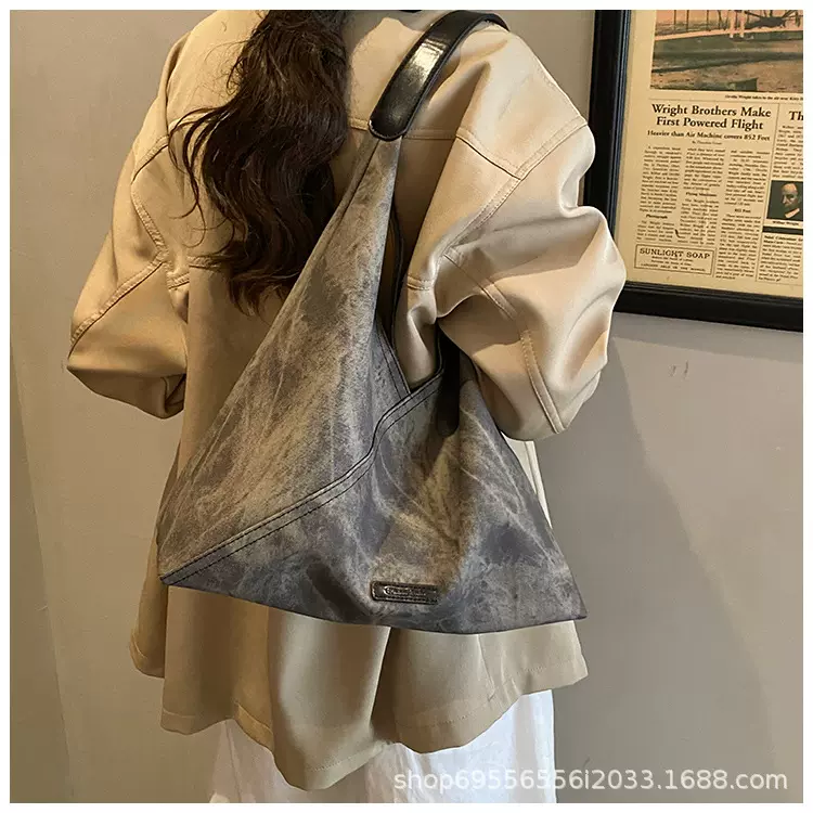 2025新款秋冬时尚简约托特包大容量复古手提单肩包通勤女包饺子包